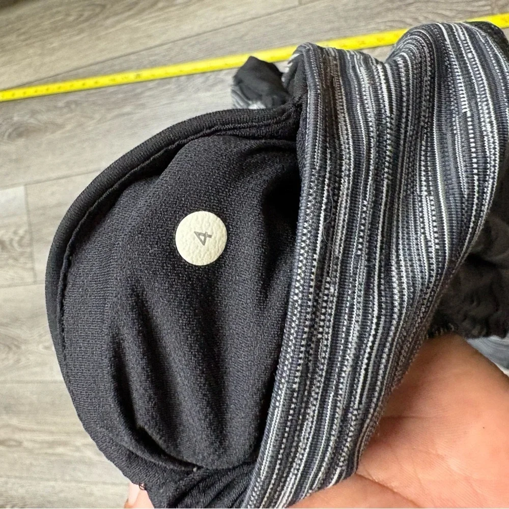lululemon athletica Women's Heathered Leggings - Black and Gray